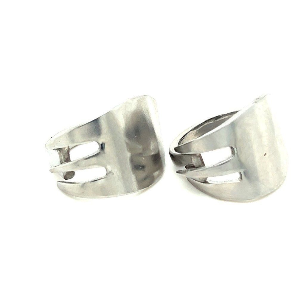 2 Fork Style Rings - Picture 3 of 5